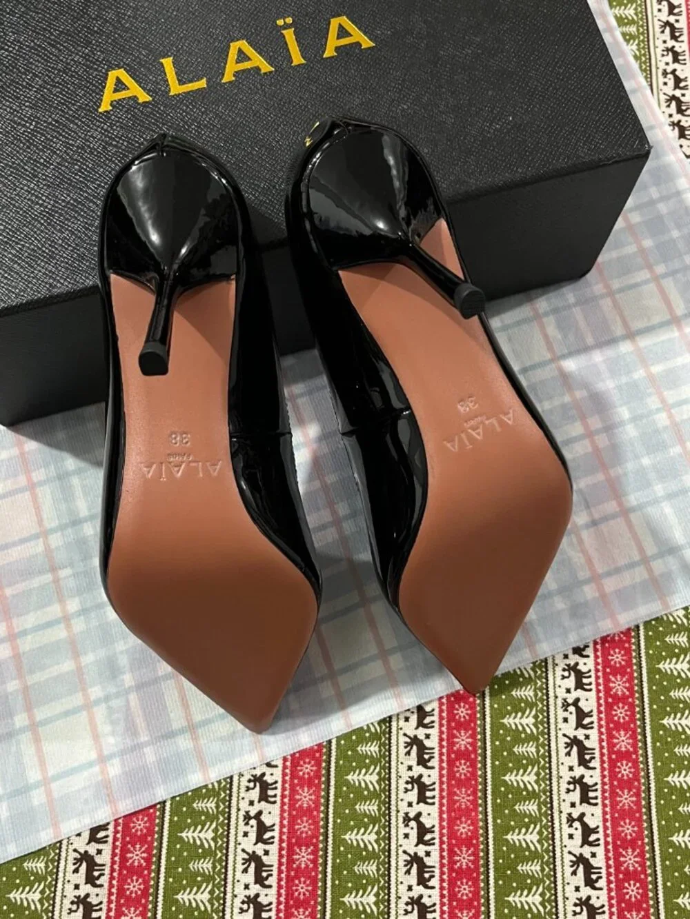 Alaïa Le Cœur Black Patent Leather Pointed-Toe High Heels
